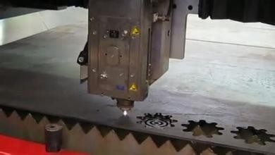 CNC χάλυβα άνθρακα/ανοξείδωτου τέμνουσα μηχανή 1200mm λέιζερ * 900mm