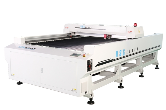 Μικρά 300 - 500W CNC τέμνουσες μηχανές λέιζερ για το μεταλλικό φύλλο
